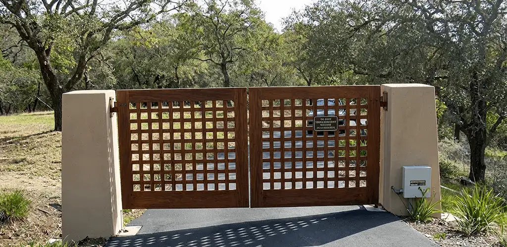 Driveway gate installation for a residential property in Tuscaloosa, AL
